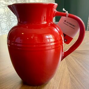 Le Creuset Classic 2.2 Pitcher Carafe Cerise